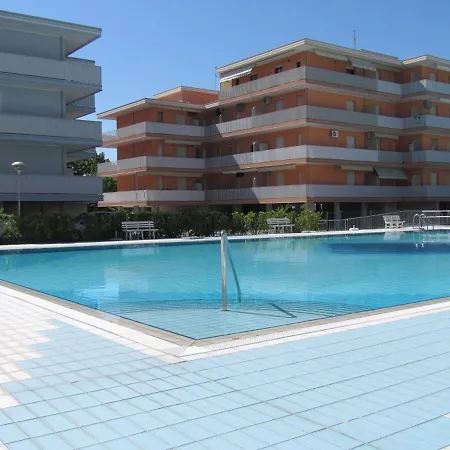 Διαμέρισμα Relax By The Pool-beahost Μπιμπιόνε