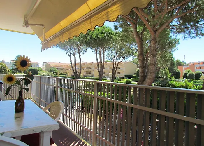 Relax By The Pool-beahost Daire Bibione